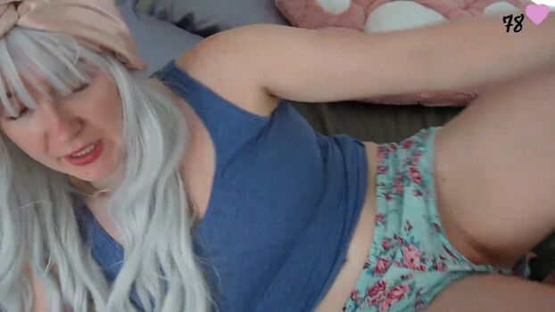 Violet Lottie