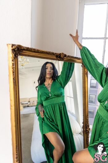 Full leaked Virikasuicide private onlyfans photo
