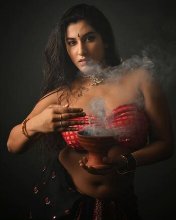 Full leaked Vishnupriya bhimeneni private onlyfans photo