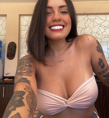 Full leaked Vitria marclio private onlyfans photo