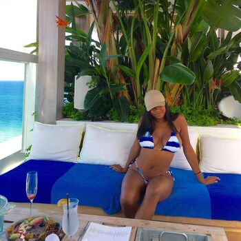 Full leaked Vivi page private onlyfans photo