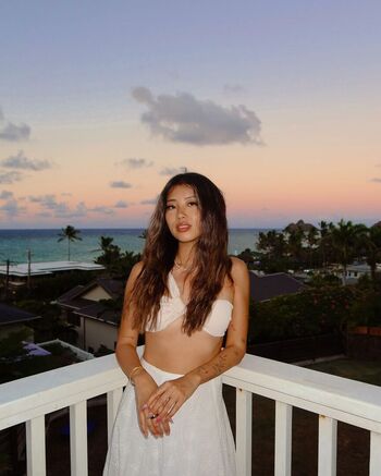 Full leaked Vivian marie wong page private onlyfans photo