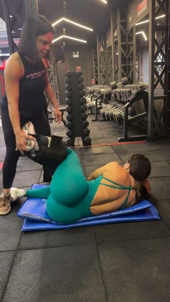 Viviane Araujo