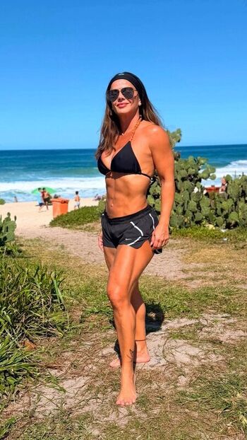 Viviane Araujo