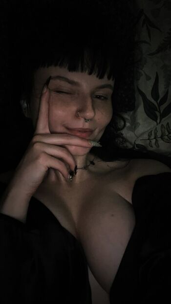 Full leaked Vivickivvv private onlyfans photo