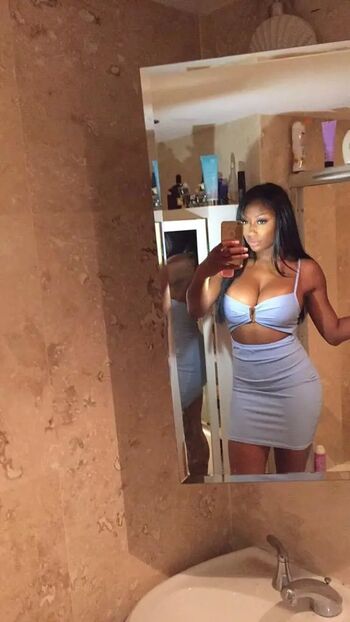Full leaked Vivipanamera private onlyfans photo
