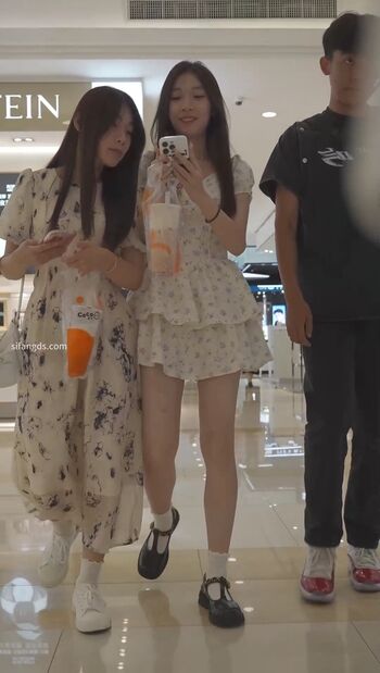 Voyeur Asian Pissing Toilet &Amp; Upskirts Only