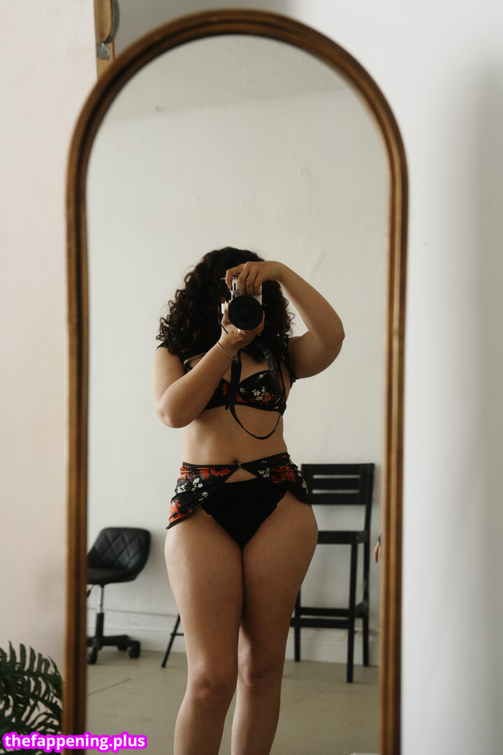 Full leaked Rosemercedes/ private onlyfans photo