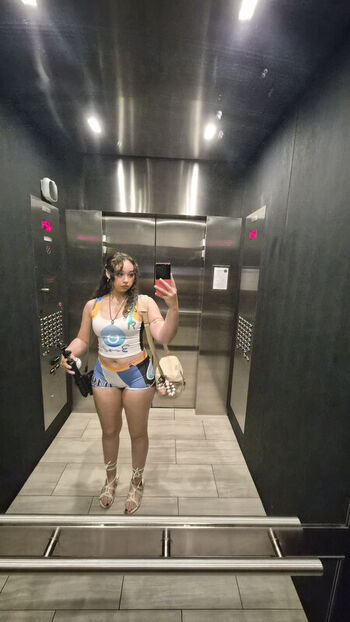 Full leaked Frogsgirls / private onlyfans photo