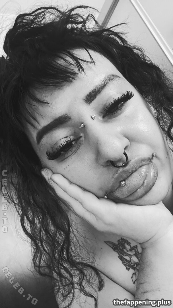 Mxmmytina / VVALENTINABONETALLI Photo OnlyFans Nu #85
