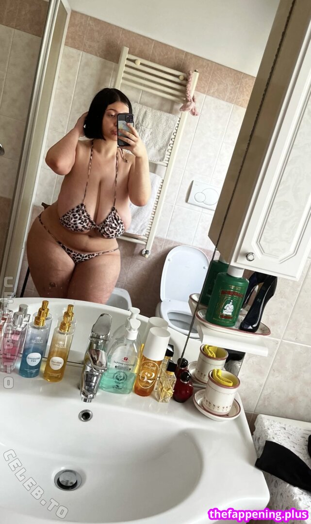 Mxmmytina / Vvalentinabonetalli Naken OnlyFans Foto #140