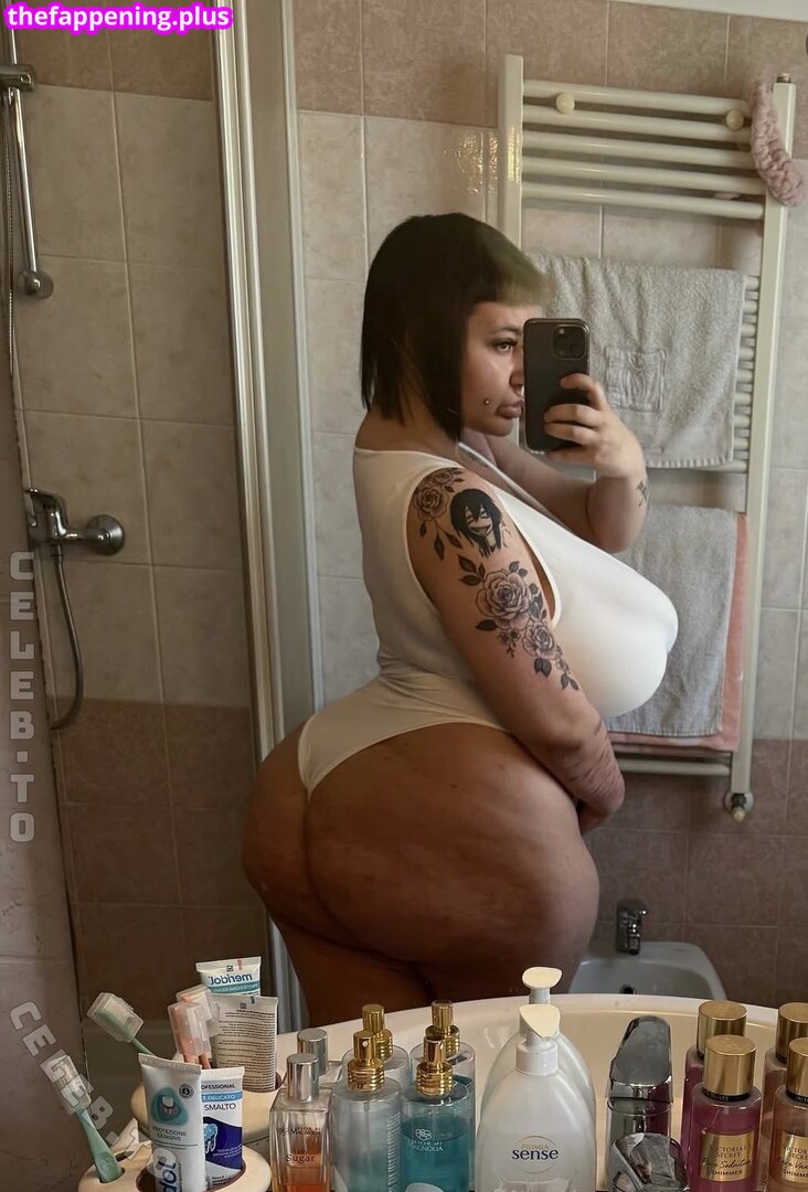 Mxmmytina / Vvalentinabonetalli Photo OnlyFans Nu #148