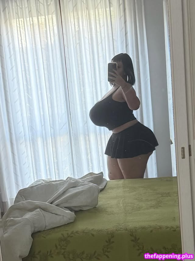 Mxmmytina / Vvalentinabonetalli Nacktes OnlyFans Foto #194