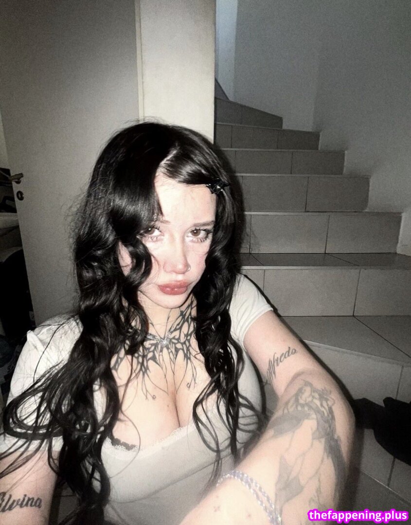 Vverence / away / https: / verennce Fotografie OnlyFans Dezbrăcată #5