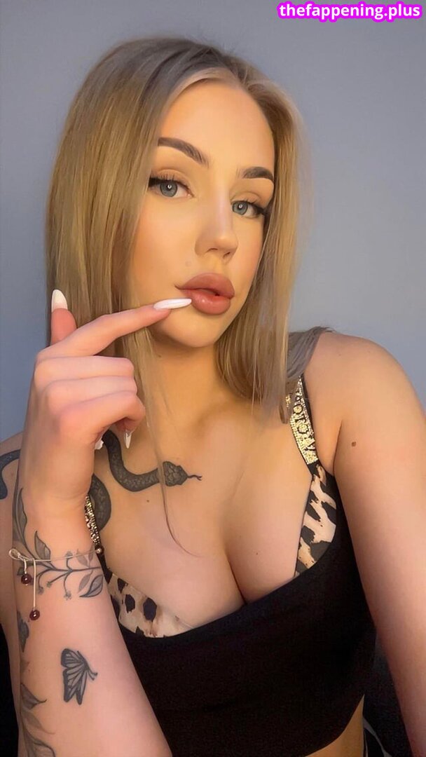 Vvikaraa / vikaraa_by_km Nahá OnlyFans fotografie #41