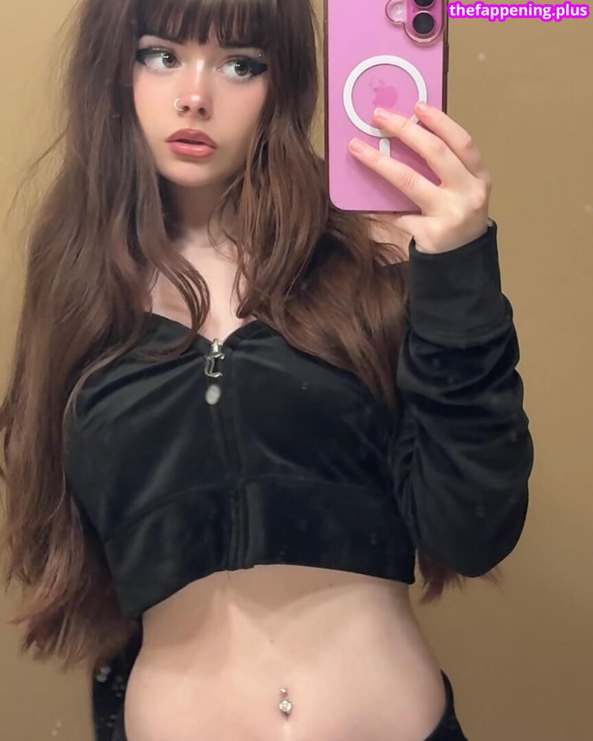 violetmyers / vvlils Nacktes OnlyFans Foto #1