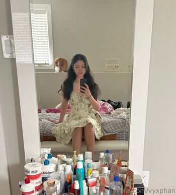 Full leaked Vyxia vyxphan private onlyfans photo