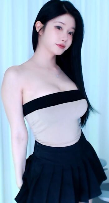 Full leaked Wannabe page private onlyfans photo