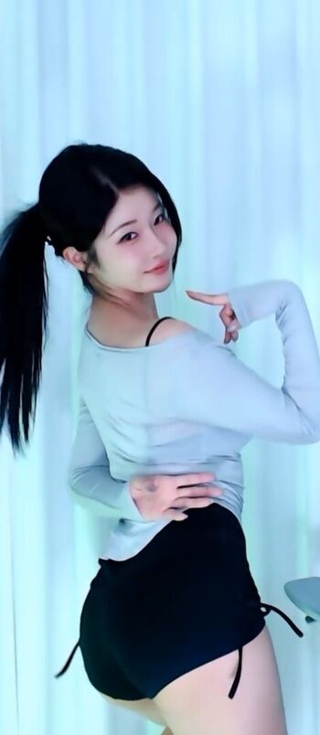 Full leaked Wannabe page private onlyfans photo