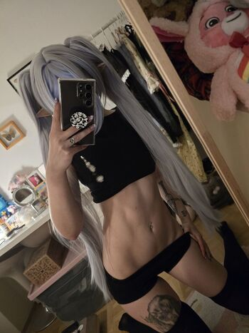 Full leaked Weeniestwee private onlyfans photo
