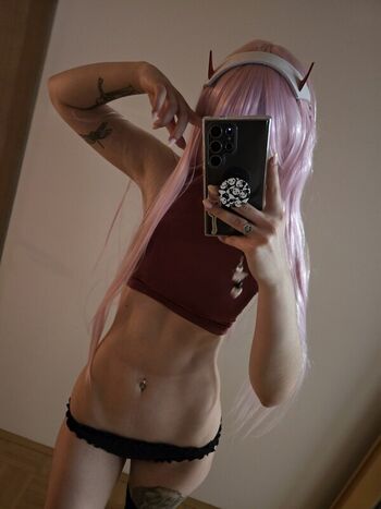 Full leaked Weeniestwee private onlyfans photo