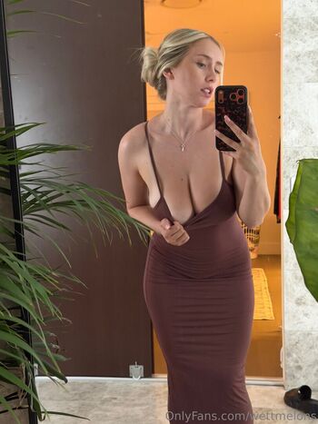 Full leaked Wettmelons private onlyfans photo