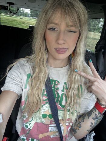 Full leaked Wheezyblonde page private onlyfans photo