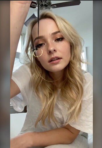 Full leaked Mewjinxy/ private onlyfans photo