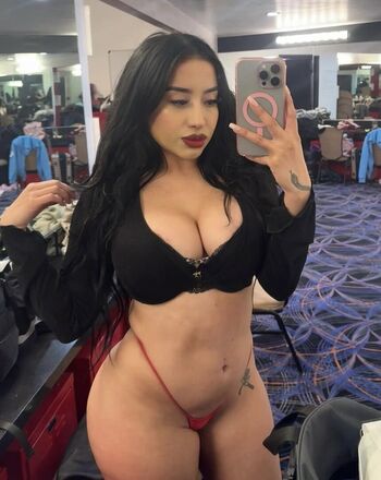 Full leaked Maraisa/ private onlyfans photo