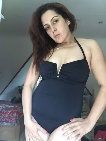 Full leaked Hadelinemope / private onlyfans photo