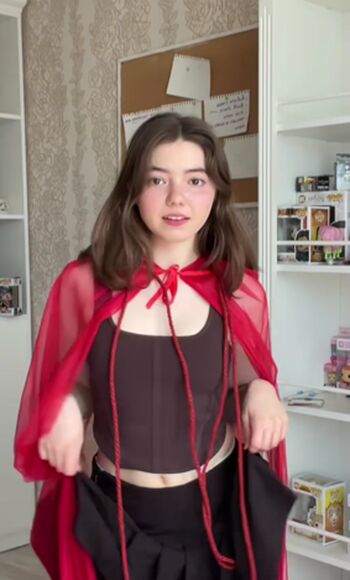 Full leaked Horrory/ private onlyfans photo