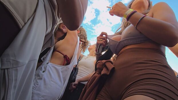 Full leaked Yunashiro/ private onlyfans photo