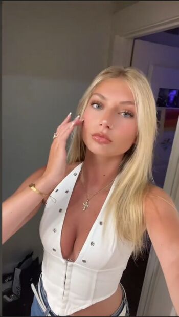 Full leaked Angltase/ private onlyfans photo