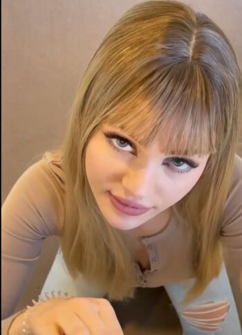 Full leaked Saffron sharpe/ private onlyfans photo