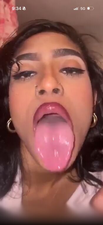 Full leaked Zoey banks/ private onlyfans photo