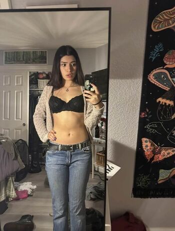 Full leaked Savannah moolah/ private onlyfans photo