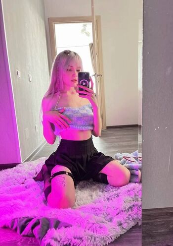 Full leaked Chels bennett/ private onlyfans photo