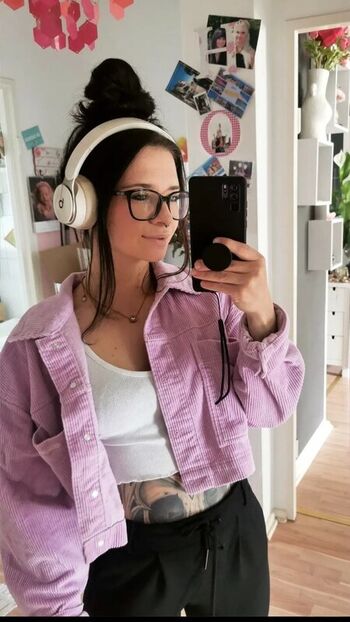 Full leaked Olyashaa page private onlyfans photo