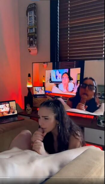 Full leaked Ashlyn mckinney/ private onlyfans photo