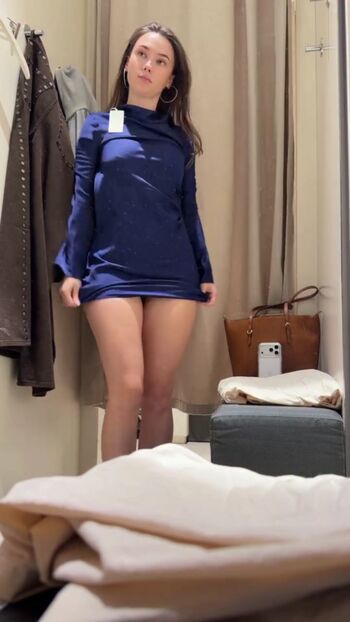 Full leaked Holly wolf / private onlyfans photo