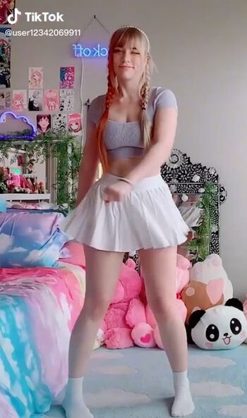 Full leaked Corinnerg/ private onlyfans photo