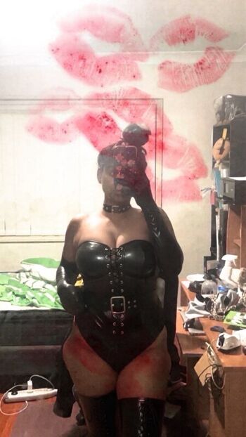 Full leaked Trappy chan/ private onlyfans photo