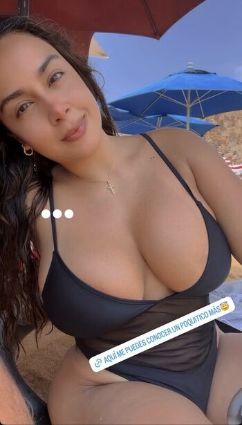 Full leaked Berry / private onlyfans photo