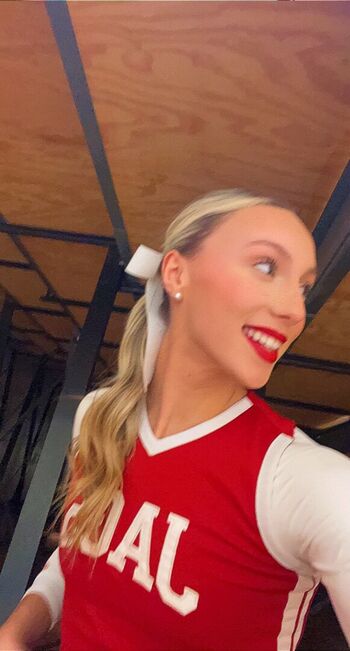 Full leaked Yunakairi/ private onlyfans photo