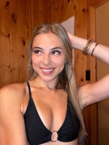 Full leaked Cinnamonthighs/ private onlyfans photo