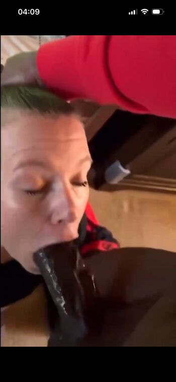 Full leaked Mia mckenna bruce/ private onlyfans photo