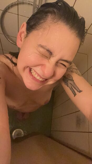 Full leaked Elisadreams private onlyfans photo