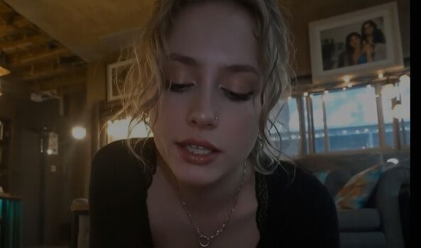 Full leaked Romi rain/ private onlyfans photo