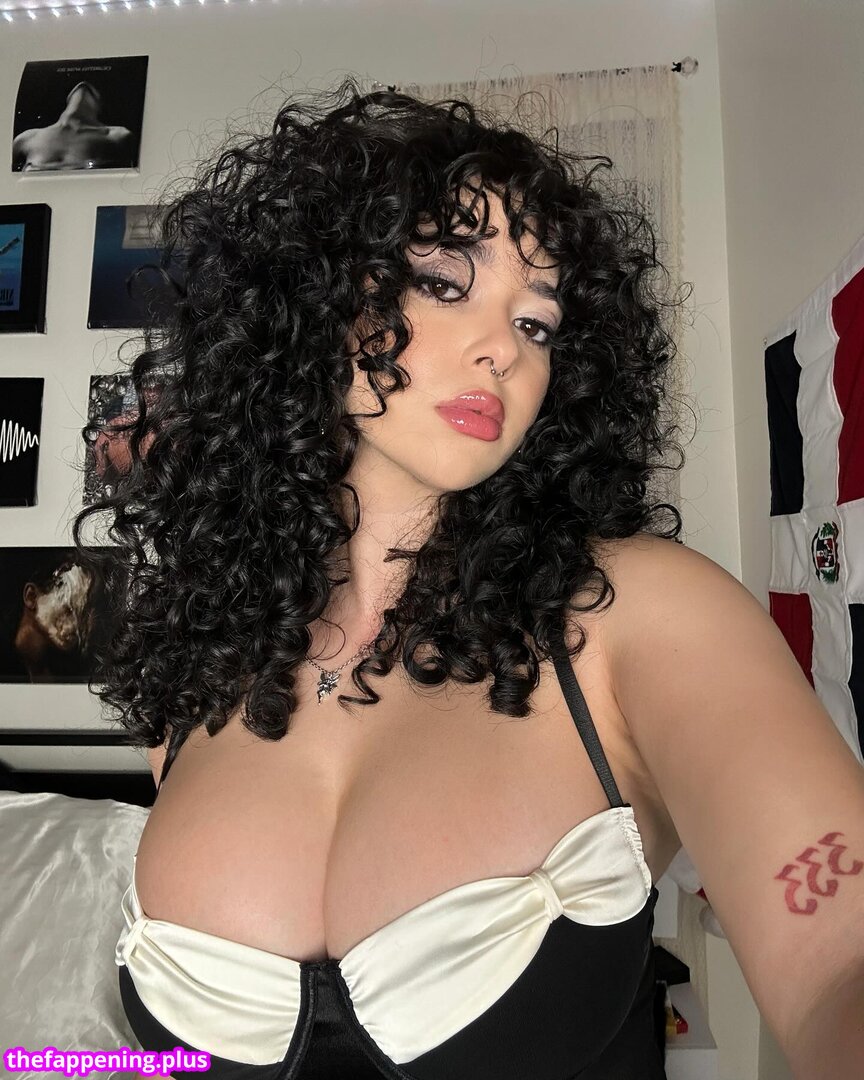 Full leaked Paige niemann/ private onlyfans photo