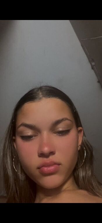 Full leaked Ivydearechavala/ private onlyfans photo